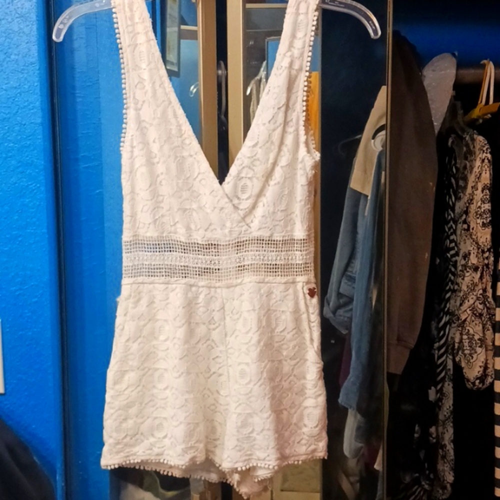 Kendall & Kylie White Romper Size S